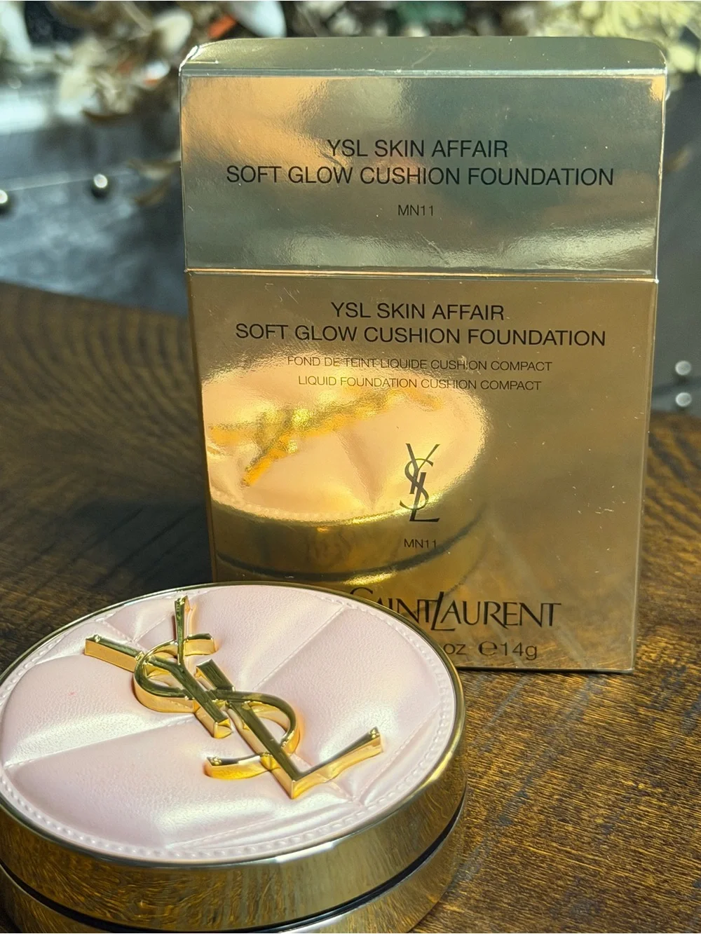MN11-YSL  Skin Affair Soft Glow Cushion Foundation -NWB